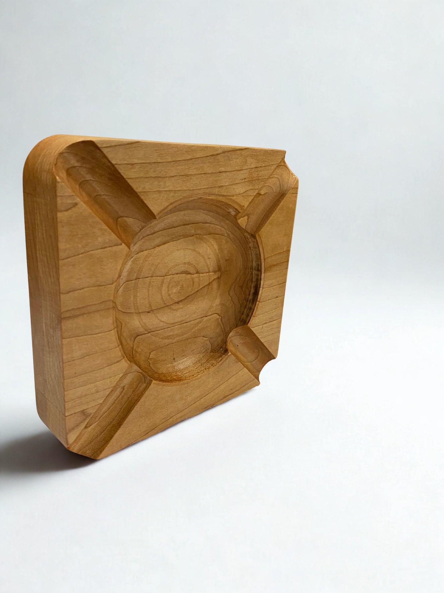 Square Hardwood Cigar Ashtray – Handcrafted Maple Wood